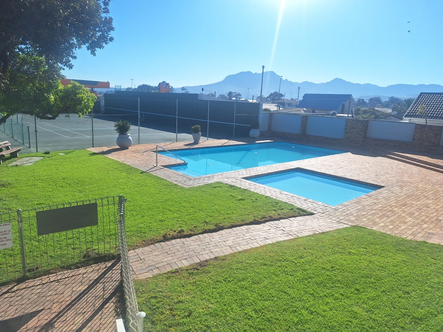2 Bedroom Property for Sale in Greenways Golf Estate Western Cape